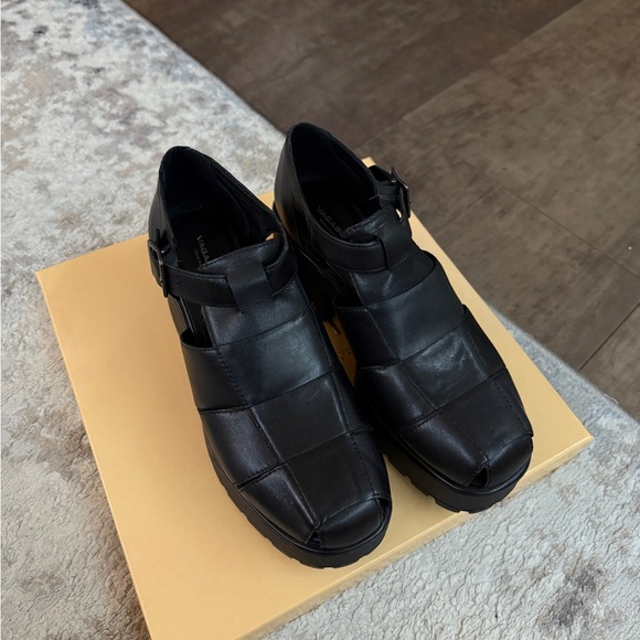 Vagabond Mary Jane like shoes - Picture 2 of 7